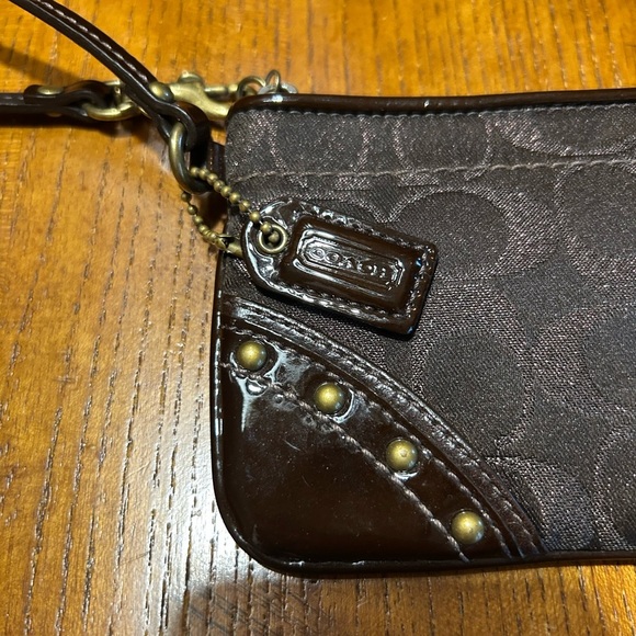 Coach Signature C Elegant Brown Wristlet with Gold Studs EUC! - Picture 3 of 12